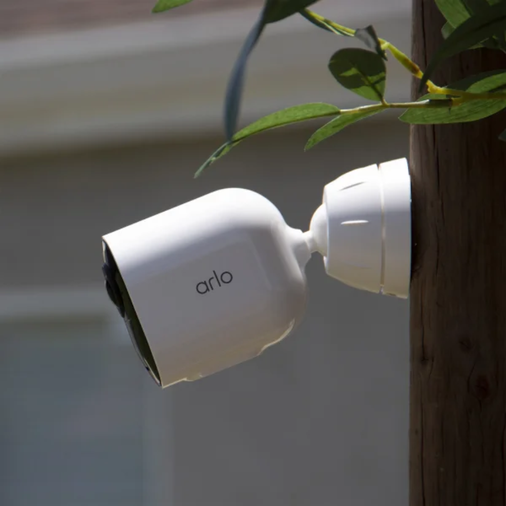 Arlo Ultra 2 outdoor camera waterproof IP65 usage